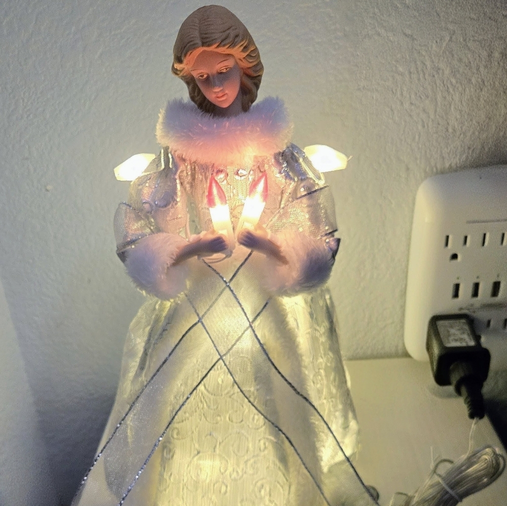 Illuminated 12"Angel Tree Topper Animation. Batteries Not Included. Plug In Too.